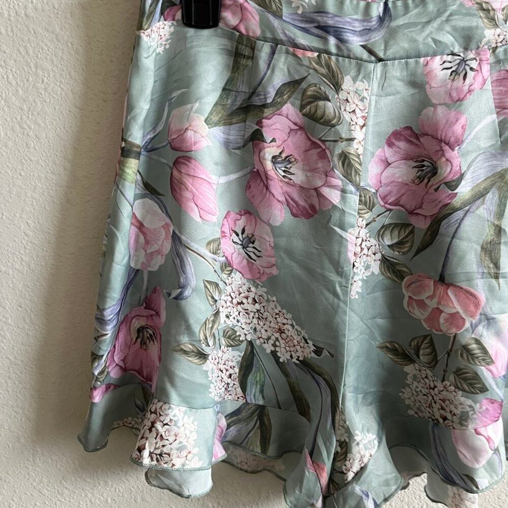Show Me Your Mumu Women's Bobbi Printed Shorts Size L - Picture 3 of 11